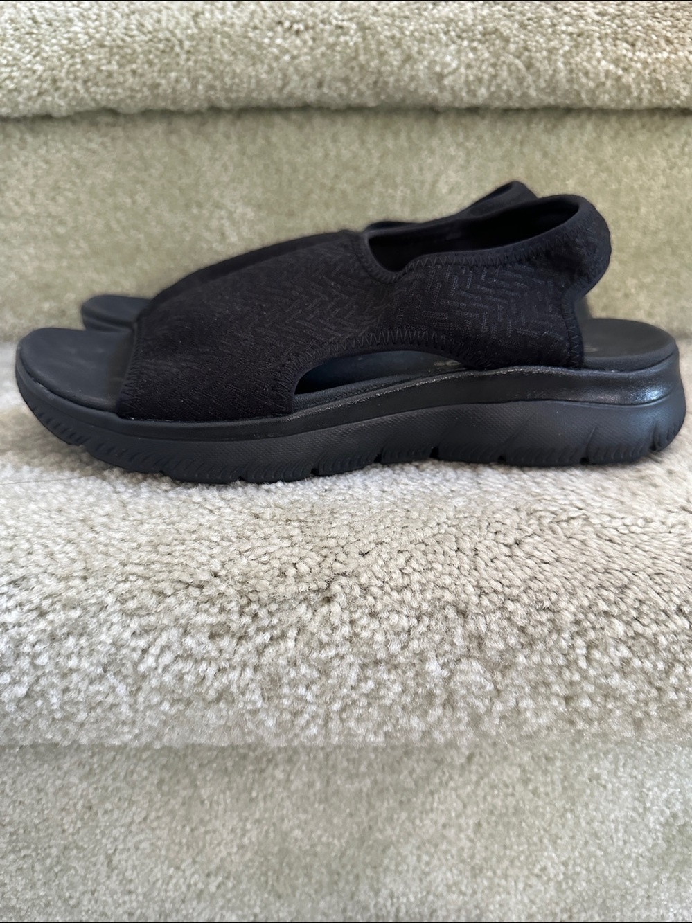 Skechers Summits Outta Here Yoga Foam Stretch Fit Sandals in Black Women's Sz 7 - Picture 6 of 10